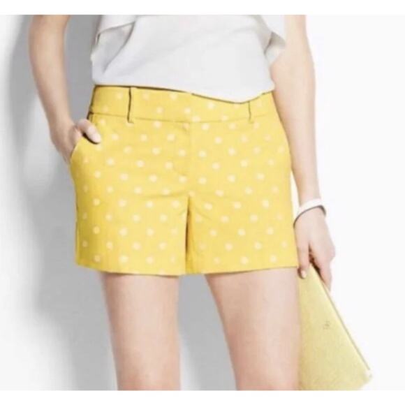 Ann Taylor Signature Size 0 Yellow & White Polka Dot Shorts - Picture 1 of 4